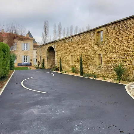 Bed & Breakfast Domaine De La Gemoliere